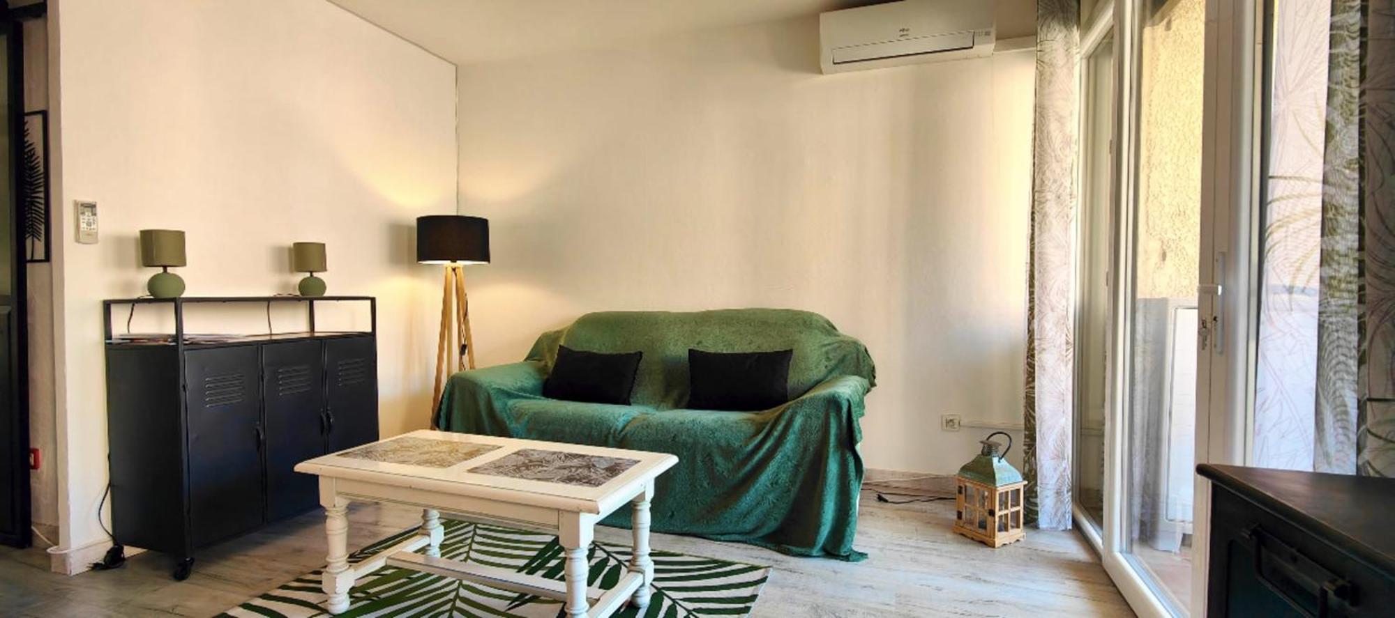 Modern Seaside Appartement